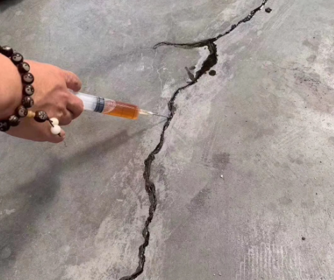 峄城混凝土裂缝修补技术详解​